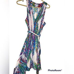 New York & Co. Dress White w/Peacock Feathers and Belt Polyester Womens Size MD